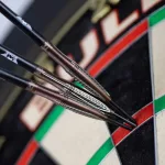 Šipky steel Bull's Bronzo Flux 23g 90% wolfram